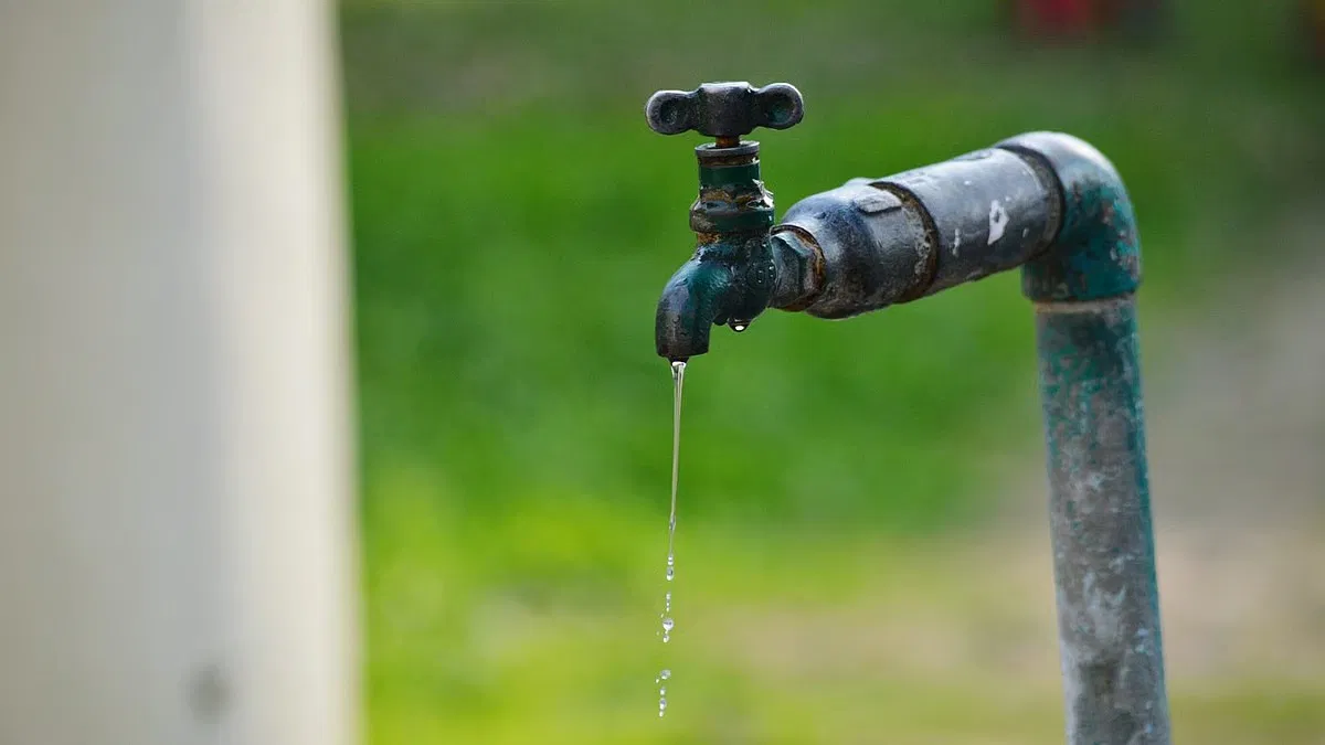 Kolkata is set to begin an extensive groundwater assessment as declining water levels are reported in several crucial zones.