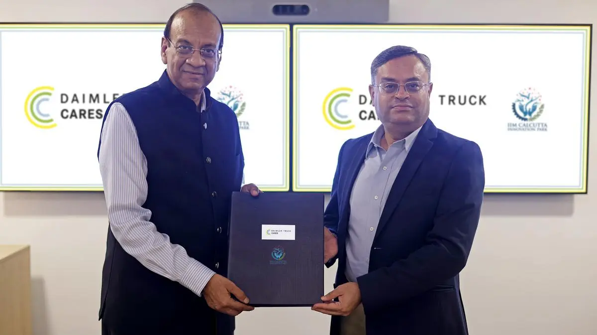DICV signs MoU with IIM Calcutta Innovation Park for incubation programme with high social impact