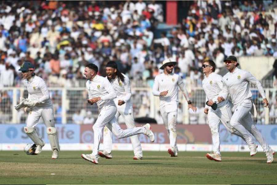 India’s Test woes grow as spin-friendly pitches highlight cracks in their home dominance strategy.